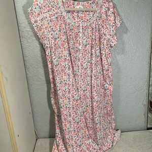 Floral Pink and White floral nightgown